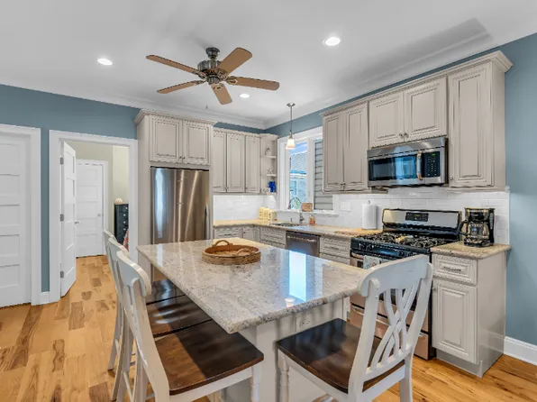 24 Church St #Sea, Rumson, NJ 07760