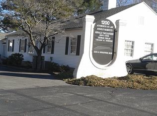 1200 Reservoir Ave, Cranston, RI 02920