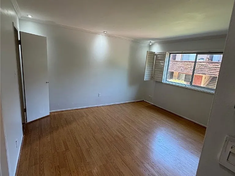 5403 Newcastle Ave #8 — Photo 22