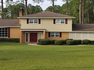 1729 Forest Dr, Douglas, GA 31533