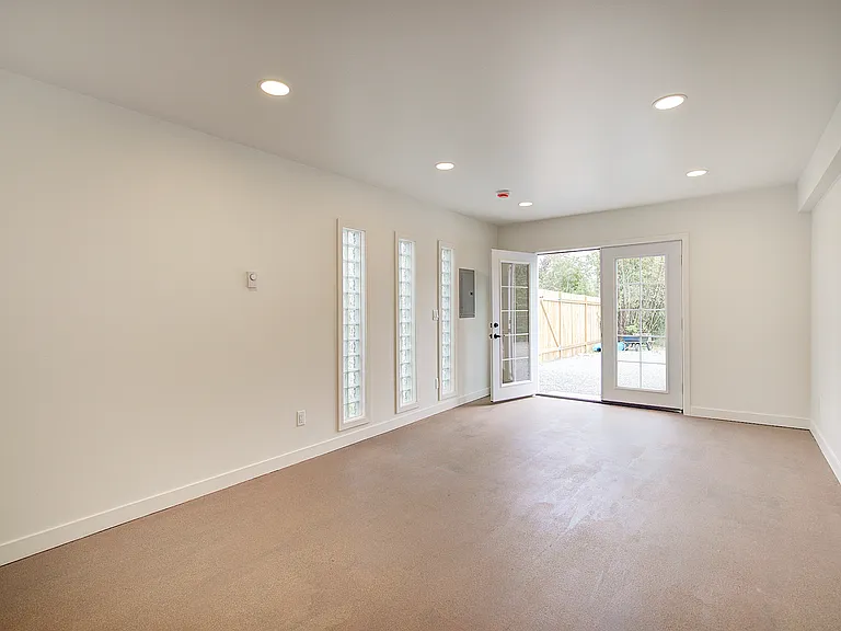 2410 SW Brandon St #2410 — Photo 7