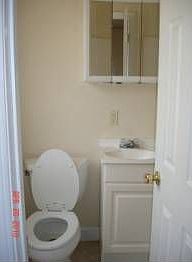 3rd image of 1715 McArthur Dr