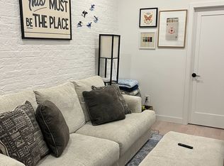 501 1/2 E 83rd St #5E, New York, NY 10028