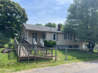 201 S 14th St, La Follette, TN 37766