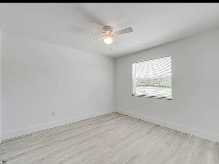 4413 Thomasson Ln #4415 — Photo 3