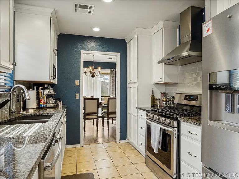 8940 E 16th Pl — Photo 15