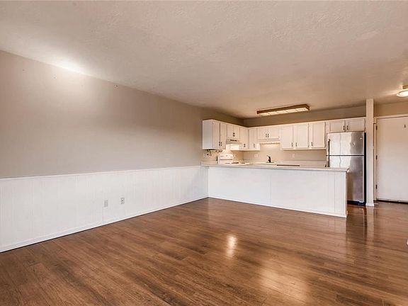 5th image of 983 Straight Creek Dr #203