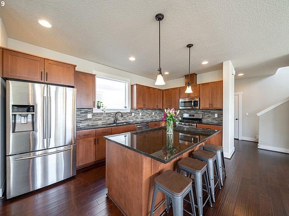 5th image of 10552 NW 289th Ave