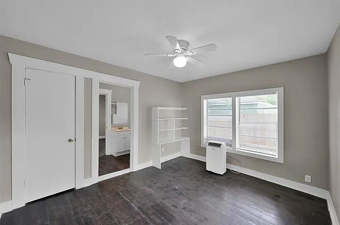 4208 Delhi St — Photo 32