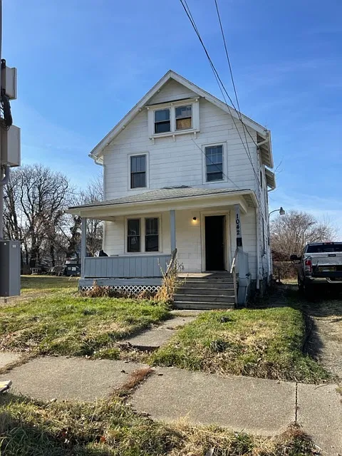 4 bed, 1248 sqft, $950 — Photo 1