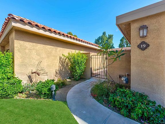 3rd image of 19 Granada Dr