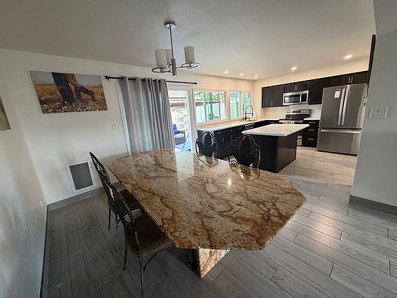 4th image of 8306 E Orange Blossom Ln