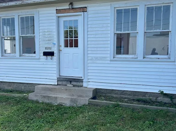 1521 Grace St, Murphysboro, IL 62966