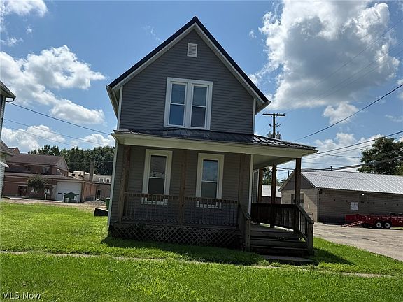 2nd image of 327 Locust St