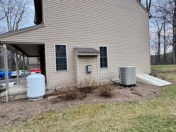 4th image of 12929 Lakeland Dr