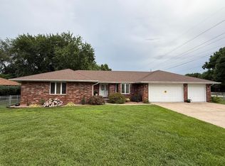 1810 E Jacqueline St, Springfield, MO 65804