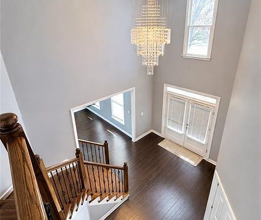 3rd image of 240 Creekside Park Dr