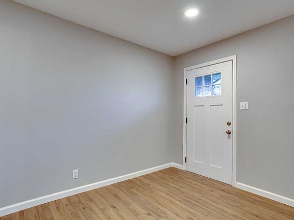 4th image of 6621 Wachese Ln