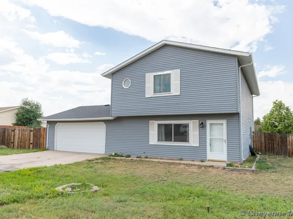 1104 Ashford Dr, Cheyenne, WY 82007