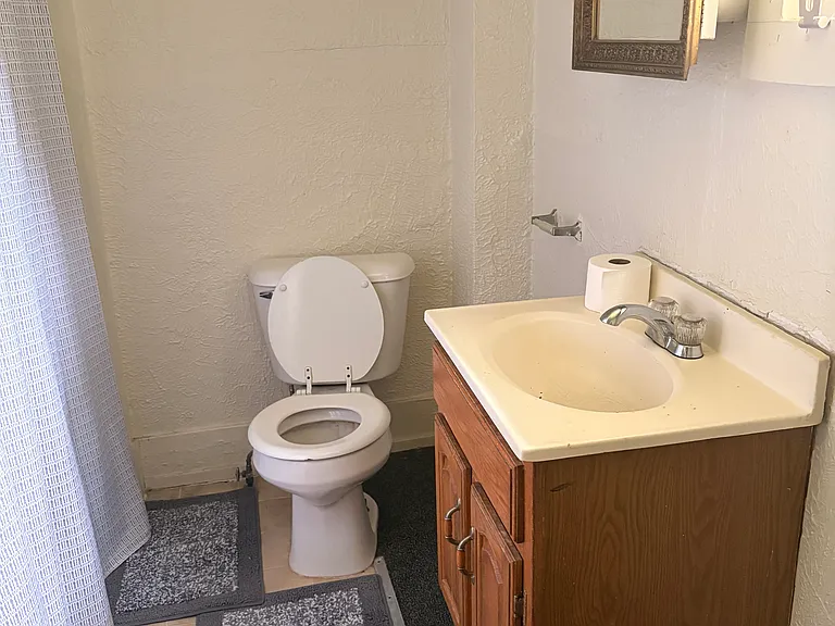 45 Pearl Ave #2 — Photo 6