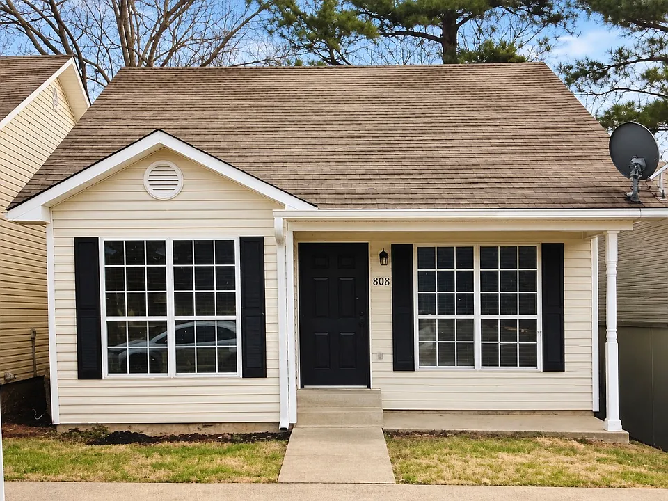 147 Rockyreef Cir