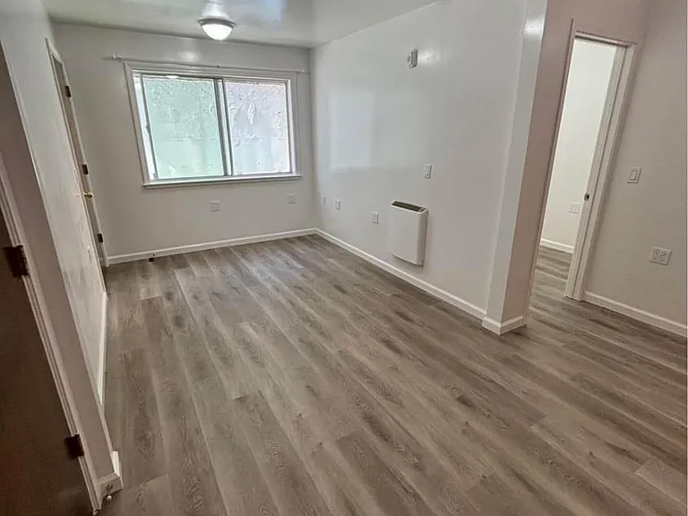 4640 Balboa St #7 — Photo 3