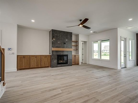 4th image of 15449 Hatterly Ln