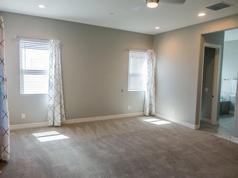 9775 W Rowel Rd — Photo 13