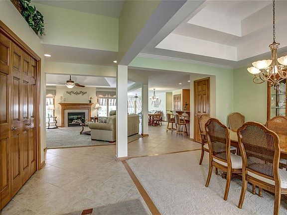 5th image of 29 Saddlebrook Ct