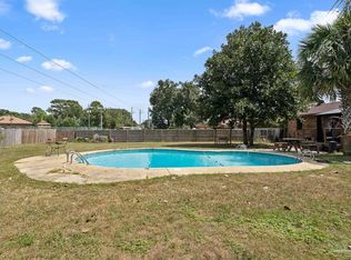 5602 Esperanto Dr, Pensacola, FL 32526