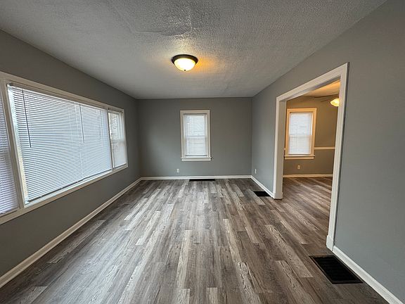 2nd image of 1537 N Temple Ave