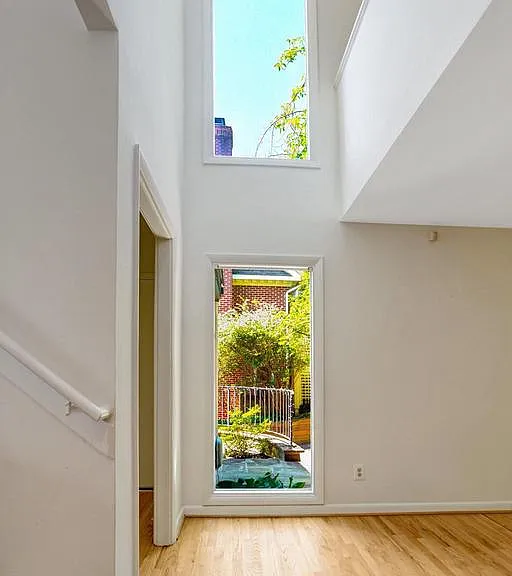 203 W Glendale Ave — Photo 5