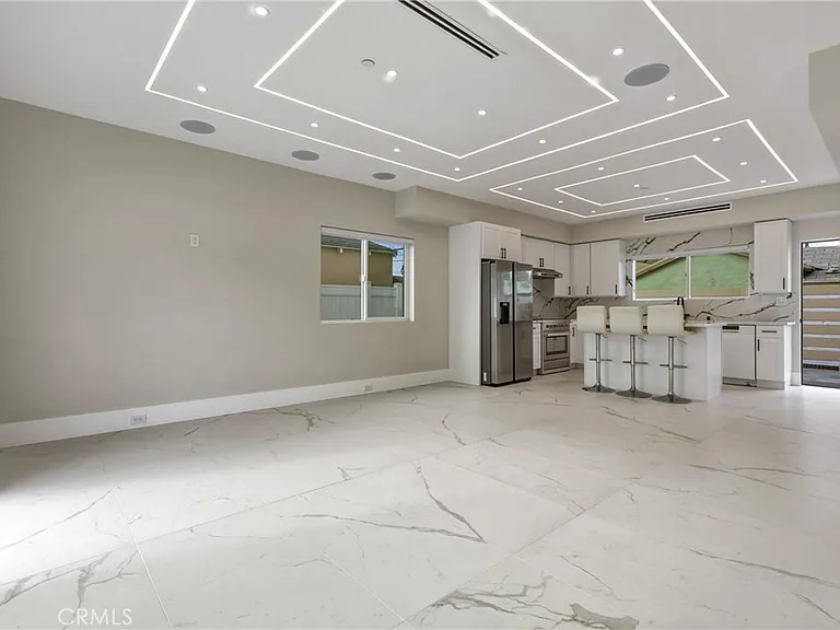 1241 Reese Pl #102 — Photo 3