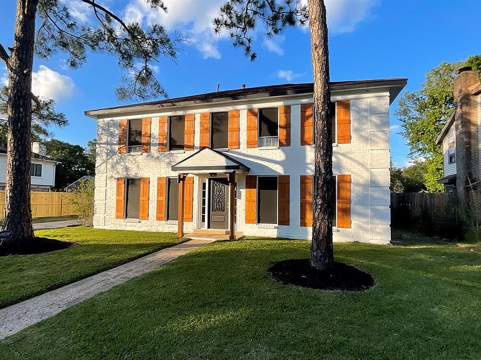 1st image of 2327 Colleen Dr