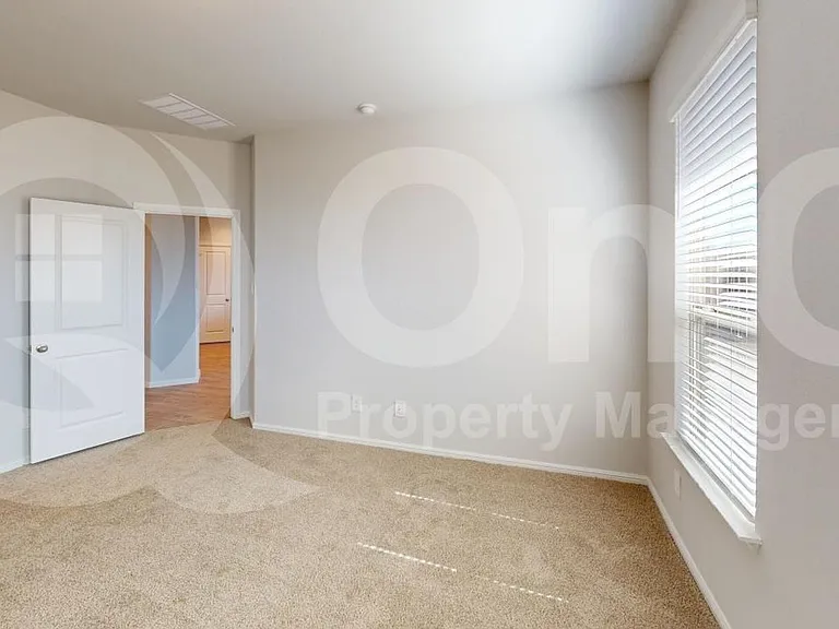 5459 Gold Pond Dr — Photo 9
