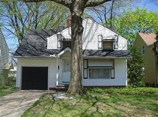 19119 Wickfield Ave, Warrensville Heights, OH 44122