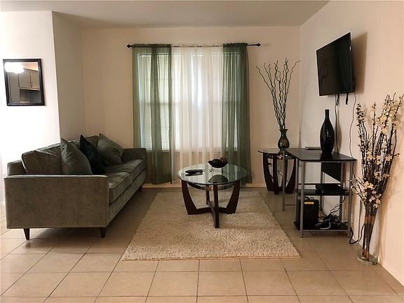 2nd image of 902 E Leslie Cir #A