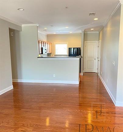 5th image of 364 Easterlin Way