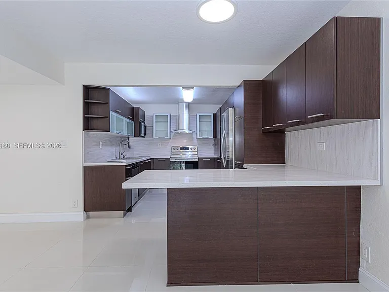 231 Poinciana Dr #401 — Photo 8