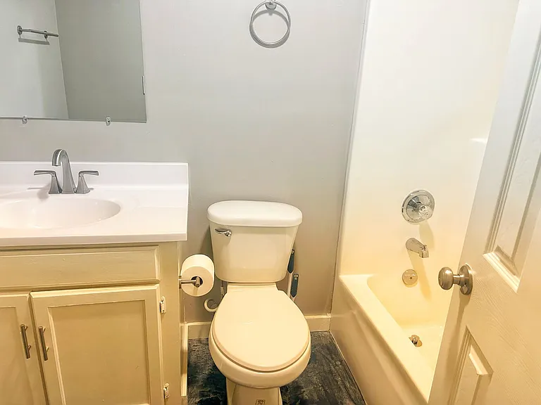 205 Cotton Creek Cv — Photo 9