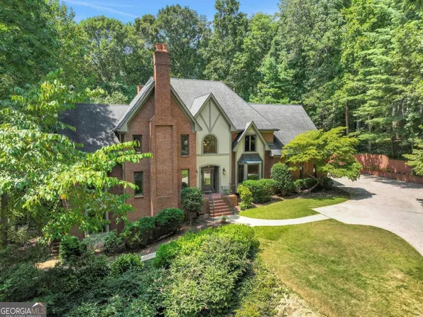 5615 Silver Ridge Dr, Stone Mountain, GA 30087