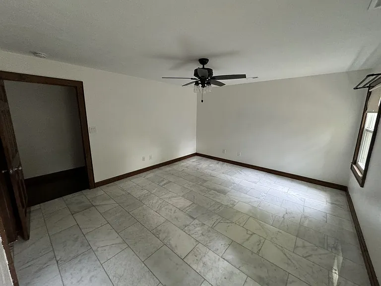 2112 Munden Point Rd — Photo 29