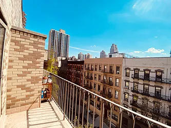 Rented by Metropolis Real Estate of Manhattan