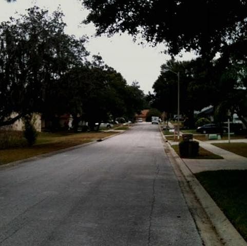 2nd image of 544 Wexford Dr E