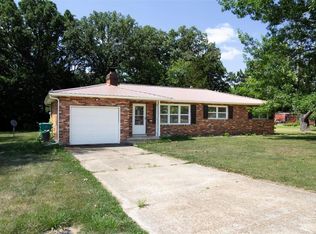 974 Louisiana St, Sullivan, MO 63080