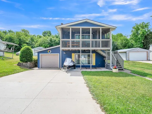 24451 182nd St, Spirit Lake, IA 51360