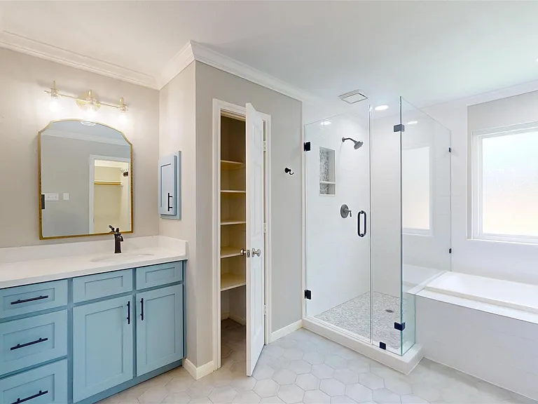 23027 Lodgepoint Dr — Photo 15