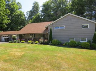 35800 Maple Grove Rd, Willoughby Hills, OH 44094