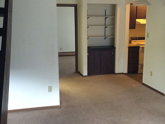 4th image of 269 2nd St NE APT 9