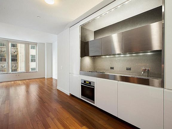 4th image of 15 William St APT 17G